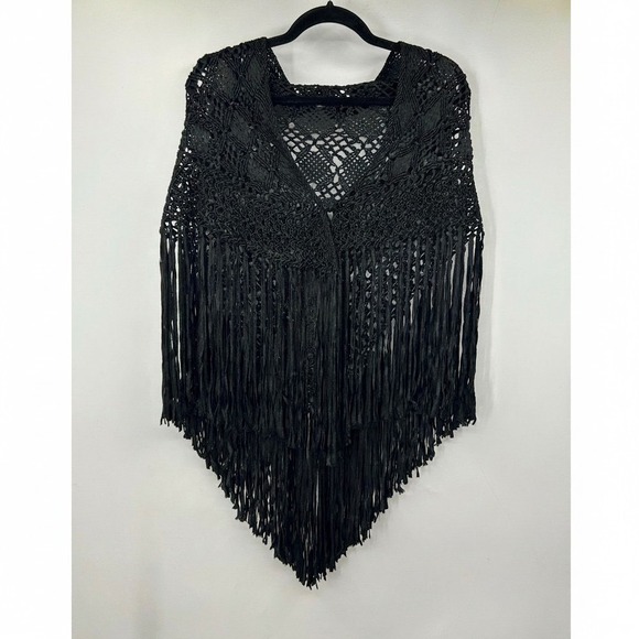 Handmade Accessories - Vintage 70s Black Macrame Crochet Fringe Shawl Wrap Boho Festival Triangle Cape